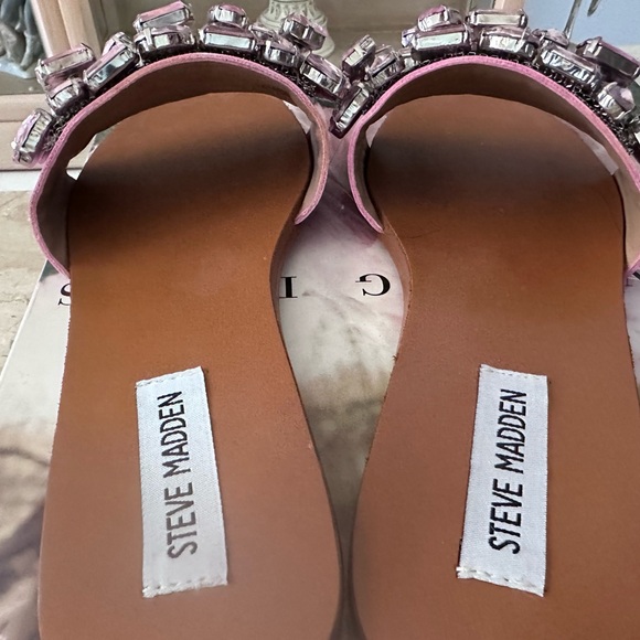 #128 STEVE MADDEN Brionna Crystal
Faux Jeweled Embellished Sandals - Picture 5 of 6